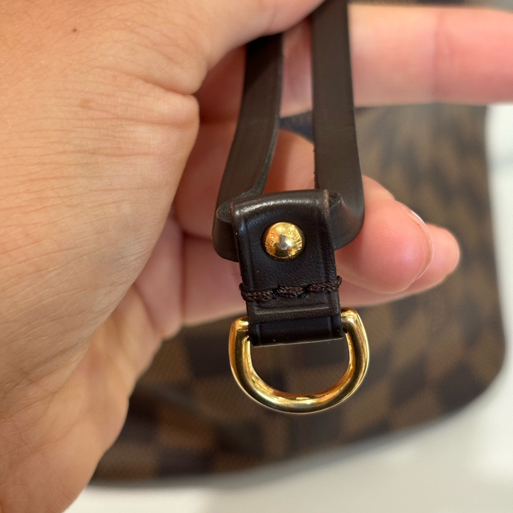 Authentic Louis Vuitton - Picture 12 of 14